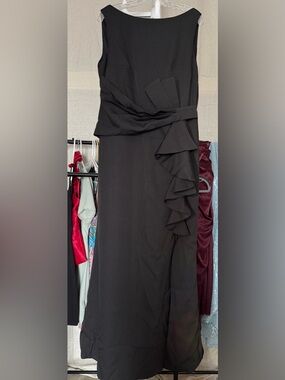 Elegant Black Ruffle Detail Women's Skirt